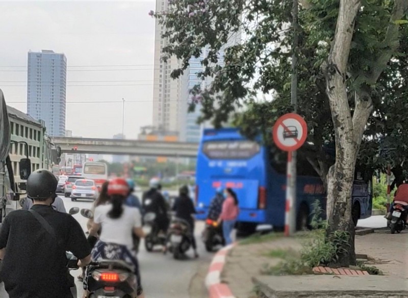 Hà Nội: Cảnh sát giao thông 
