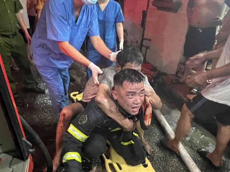 Bộ trưởng Bộ Công an gửi thư khen vụ cứu thoát 4 người trong đám cháy ở phường Phúc Tân