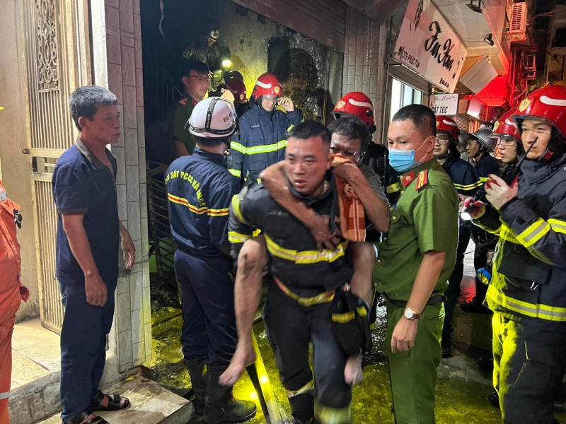 Bộ trưởng Bộ Công an gửi thư khen vụ cứu thoát 4 người trong đám cháy ở phường Phúc Tân