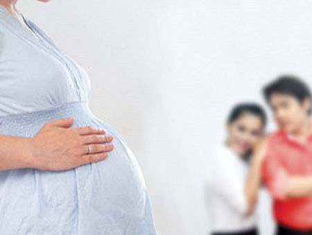 Mang thai hộ vì mục đích thương mại, bị xử lý như thế nào?