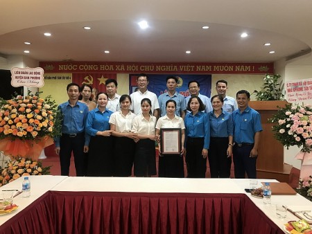 Ra mắt Công đoàn cơ sở Công ty TNHH xã hội quản lý nhà XpHomes Tân Tây Đô