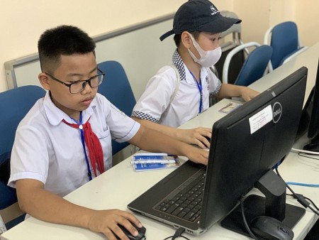 Tổ chức dạy Tiếng Anh, Tin học cho 100% học sinh lớp 3