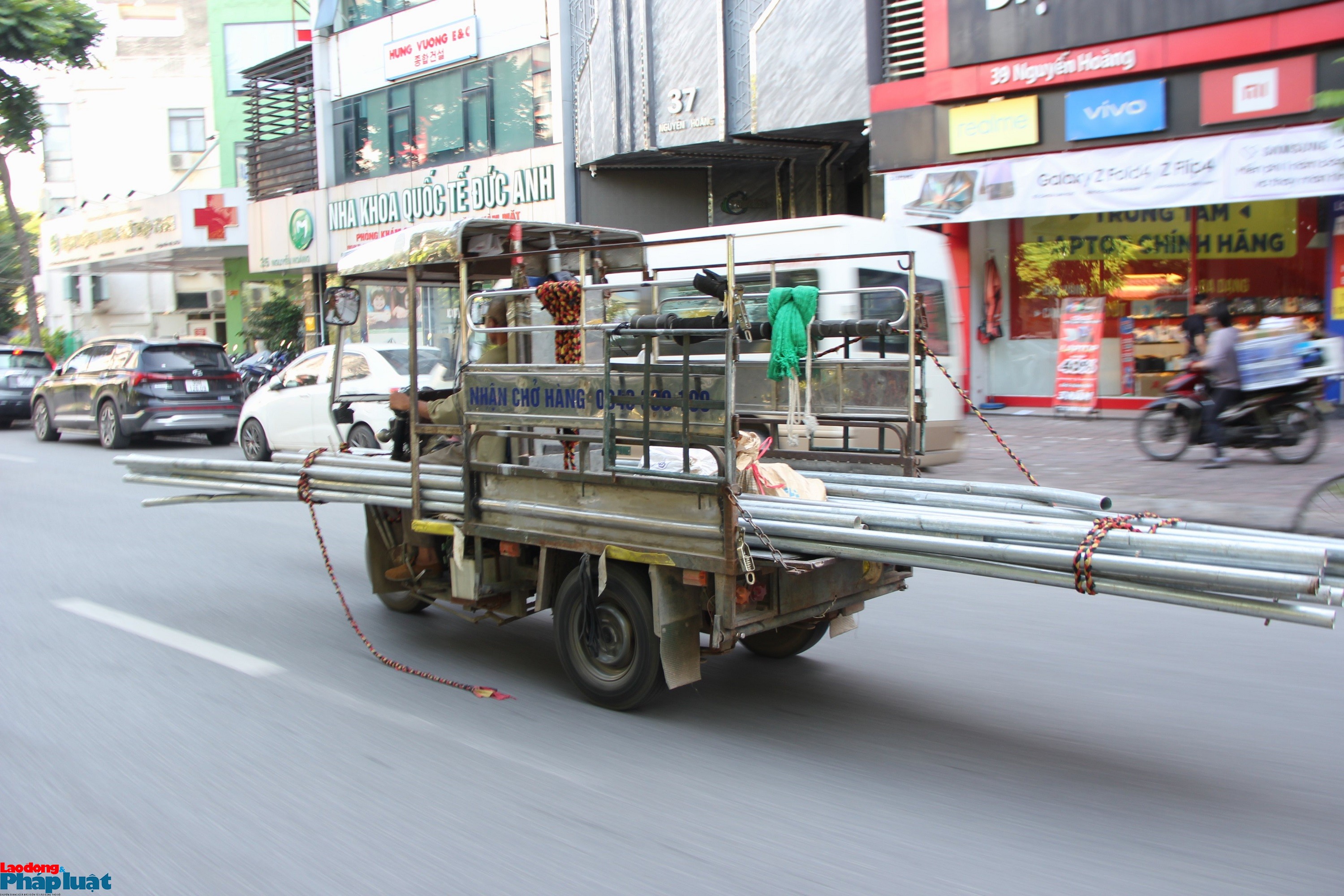 Muôn kiểu vi phạm TTĐT – Kỳ 5: Những chiếc xe 'mời gọi' tai nạn