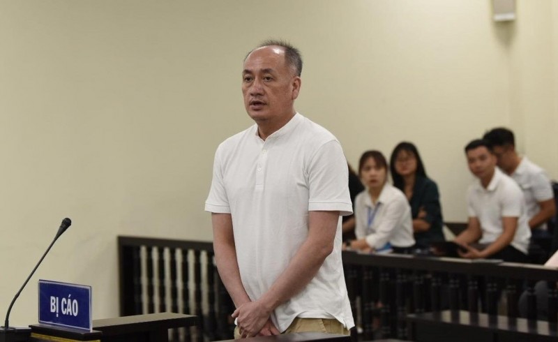 Lừa đảo chạy án cho Giám đốc Bệnh viện thành phố Thủ Đức, Bùi Trung Kiên bị đề nghị 10 năm tù