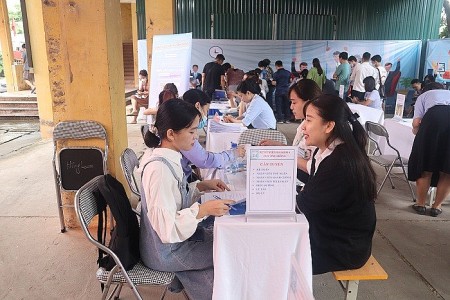 Phiên giao dịch việc làm quận Nam Từ Liêm: Giải pháp thúc đẩy phát triển thị trường lao động