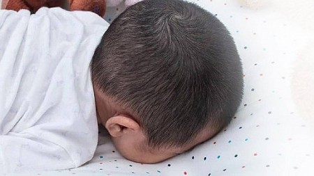 Liên tiếp 2 trẻ đột tử khi ngủ, bác sĩ cảnh báo hội chứng nguy hiểm