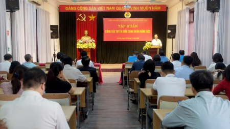 LĐLĐ thành phố Hà Nội tổ chức tập huấn công tác Tuyên giáo Công đoàn năm 2022