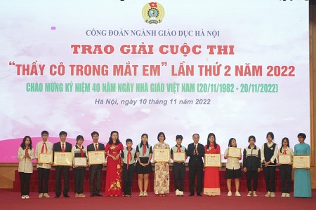 Hà Nội: Hơn 1.000 tác phẩm tham dự cuộc thi ''Thầy cô trong mắt em''