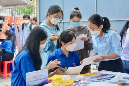 Quảng Nam phấn đấu đưa 5.000 lao động đi làm việc ở nước ngoài