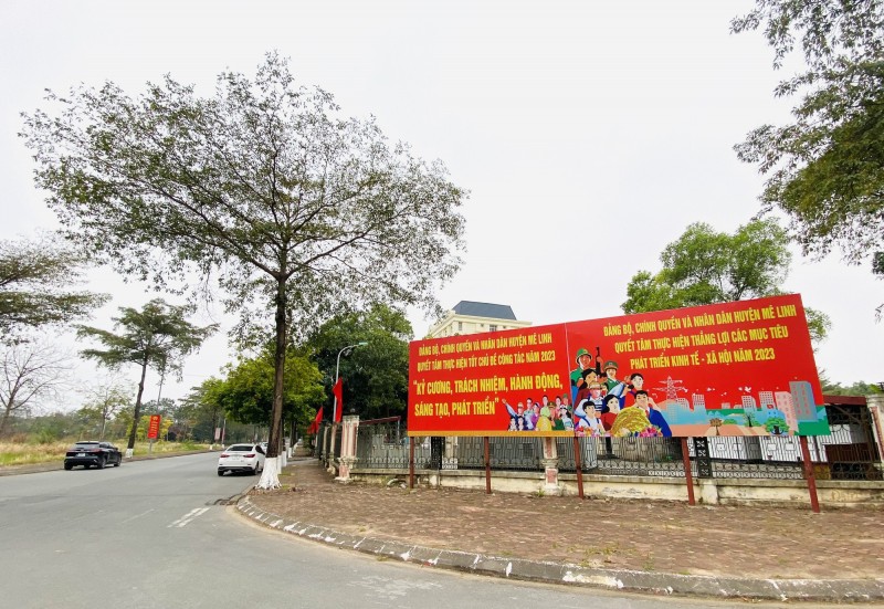 Huyện Mê Linh rực rỡ cờ, hoa chào Tết Nguyên đán Quý Mão 2023