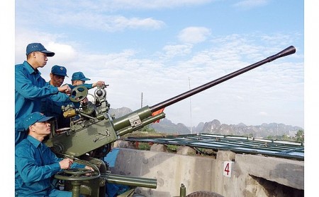 Cần cân nhắc đề xuất xây dựng lực lượng phòng không nhân dân trong doanh nghiệp