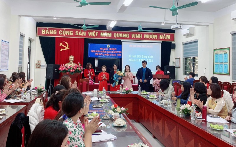 Tổ chức thành công Đại hội Công đoàn Trường THCS thị trấn Yên Viên lần thứ VI