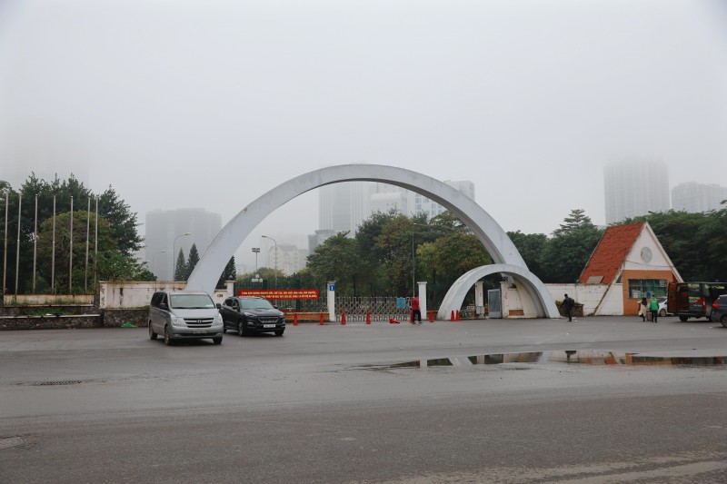 Cận cảnh Công viên Cầu Giấy khi tháo rào sắt phục vụ người dân Cận cảnh Công viên Cầu Giấy khi tháo rào sắt phục vụ người dân