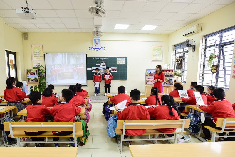 Hà Nội: Giao 3.119 chỉ tiêu lao động hợp đồng lĩnh vực giáo dục và y tế