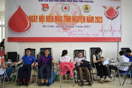 500 cán bộ công chức, viên chức huyện Mê Linh tham gia "Ngày hội Hiến máu tình nguyện"
