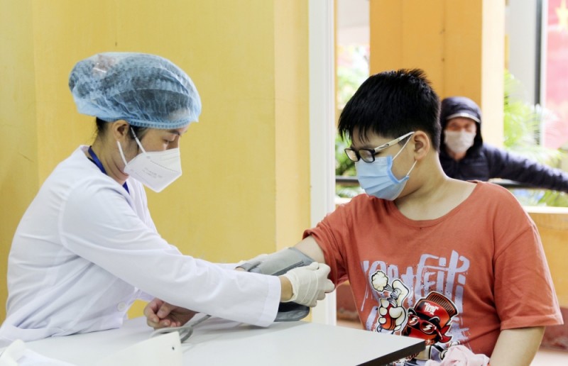 Hà Nội tiếp tục phân bổ thêm 17.850 liều vắc xin AstraZeneca phòng Covid-19