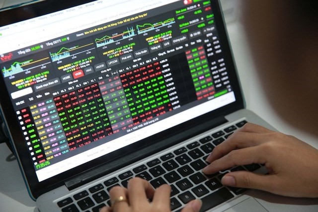 Ủy ban Chứng khoán Nhà nước xử phạt nhiều doanh nghiệp