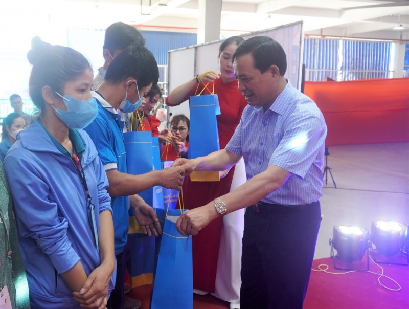 Thanh Hoá: Phát động Tháng hành động về an toàn vệ sinh lao động và Tháng Công nhân