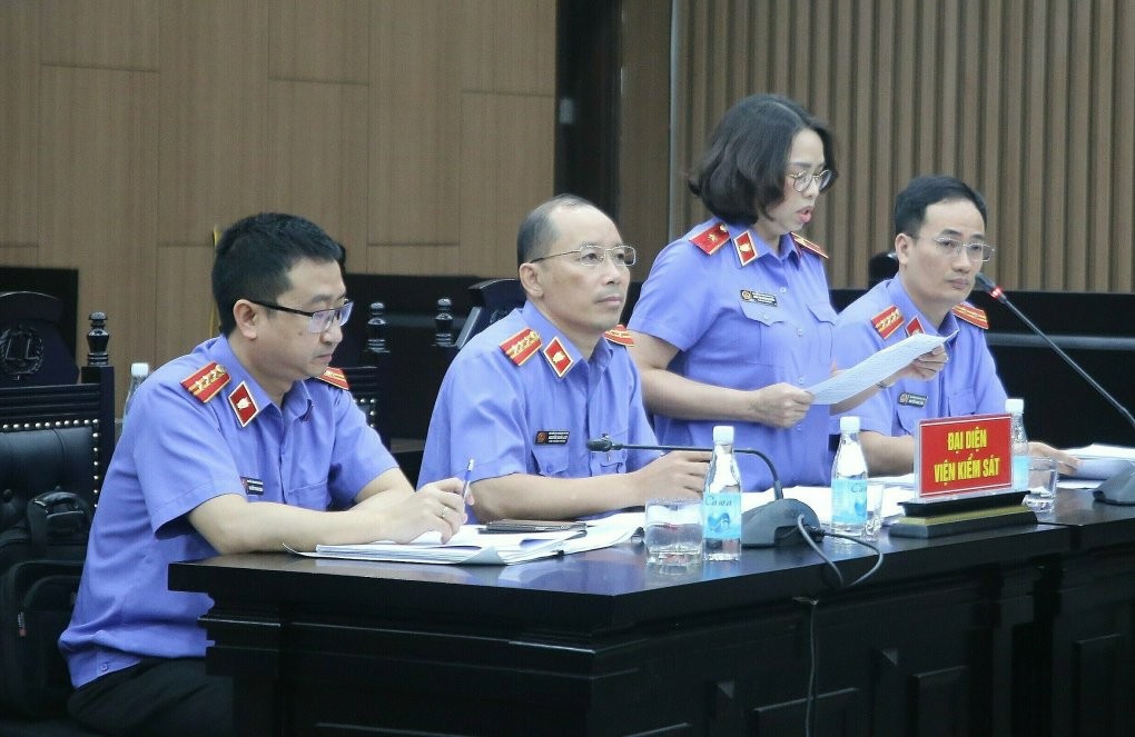 Cựu Chủ tịch UBND tỉnh Bình Thuận bị đề nghị mức án 5-6 năm tù