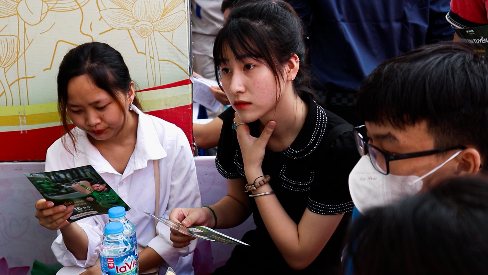 Phiên giao dịch việc làm quận Đống Đa năm 2023: Kết nối hơn 2.600 chỉ tiêu đa dạng ngành nghề Phiên giao dịch việc làm quận Đống Đa năm 2023: Kết nối hơn 2.600 chỉ tiêu đa dạng ngành nghề