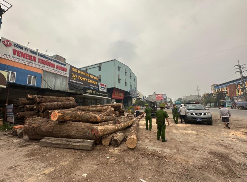 Huyện Thạch Thất quyết tâm lập lại trật tự đô thị trên tuyến tỉnh lộ 419
