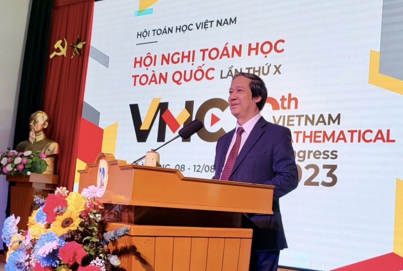 Bộ trưởng Bộ GD&ĐT Nguyễn Kim Sơn: Giáo dục Toán học cần đổi mới