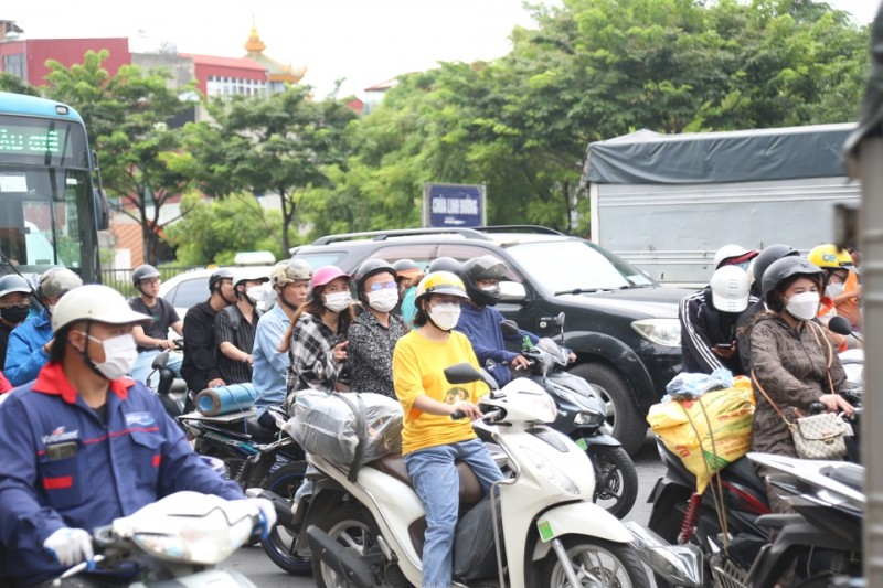 Bốn ngày nghỉ Quốc khánh, giao thông Hà Nội xuất hiện nhiều điểm ùn ứ nhẹ