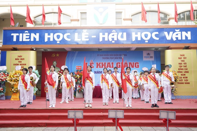 Trường THCS Văn Yên tưng bừng chào đón năm học mới 2023 - 2024