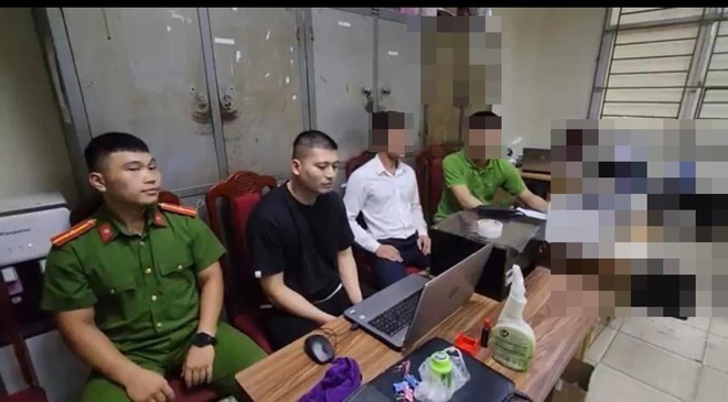 Khởi tố 5 đối tượng trong đường dây làm giả giấy tờ ngân hàng