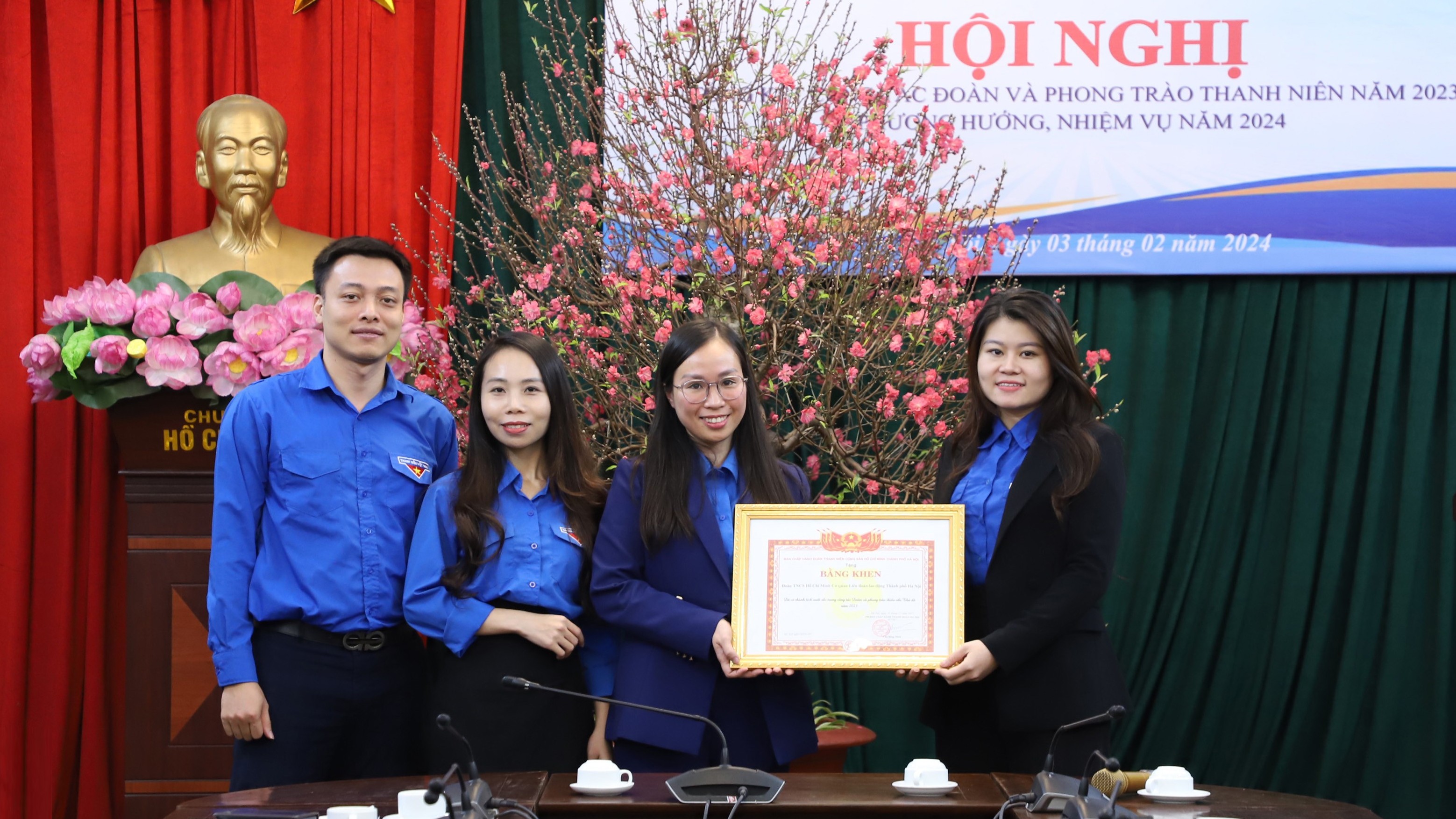 Phát huy tinh thần xung kích của đoàn viên thanh niên Cơ quan LĐLĐ thành phố Hà Nội