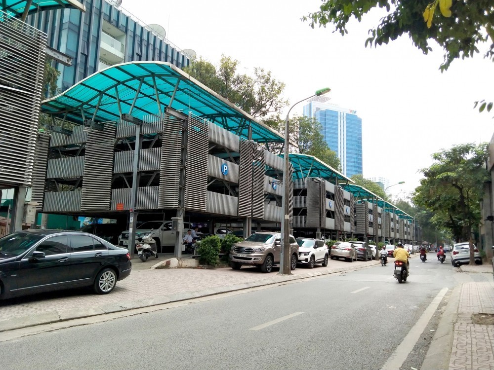 Luật Thủ đô (sửa đổi): Cần chính sách ưu tiên cho xây dựng bãi đỗ xe