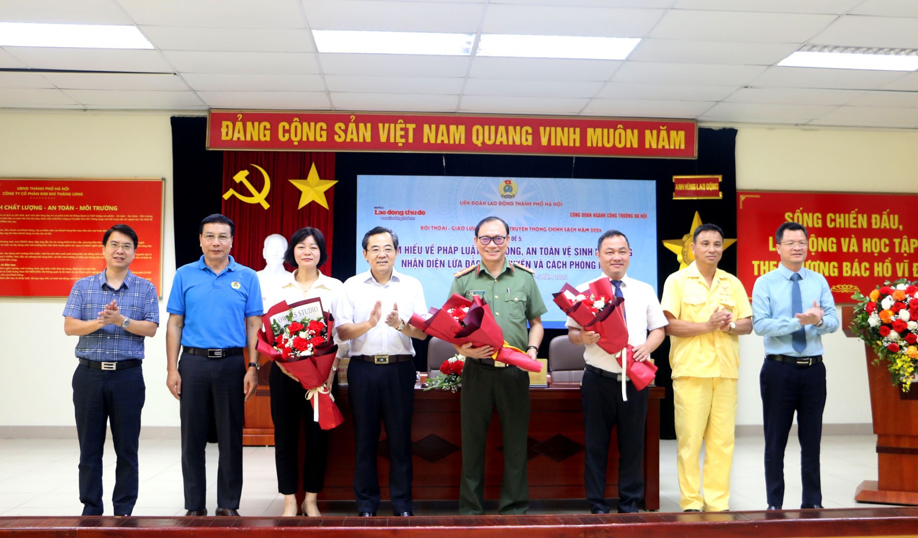 TRỰC TUYẾN: Chuyên đề "Tìm hiểu pháp luật lao động, ATVSLĐ, nhận diện lừa đảo trực tuyến và cách phòng ngừa"