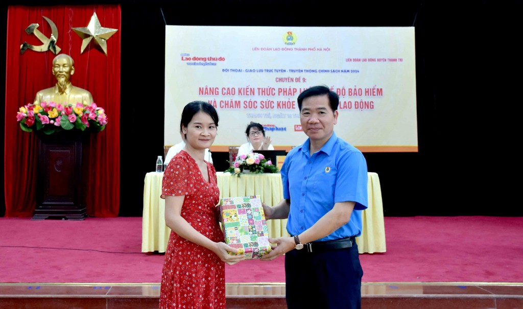 TRỰC TUYẾN: Đối thoại về chính sách pháp luật, chế độ bảo hiểm và chăm sóc sức khỏe cho người lao động