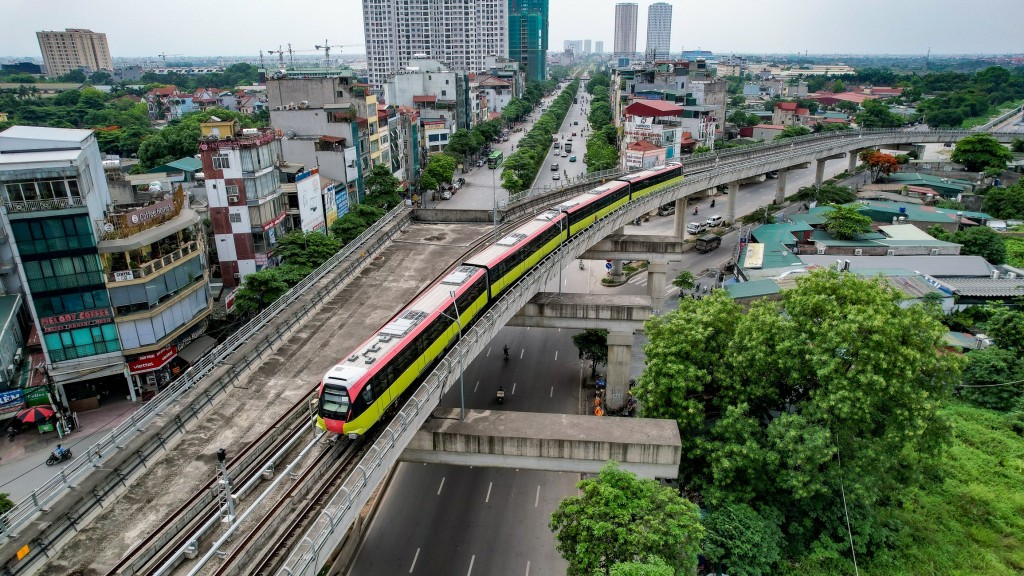 Diễn tập sơ tán hành khách khi tàu đường sắt đô thị Nhổn - ga Hà Nội gặp sự cố