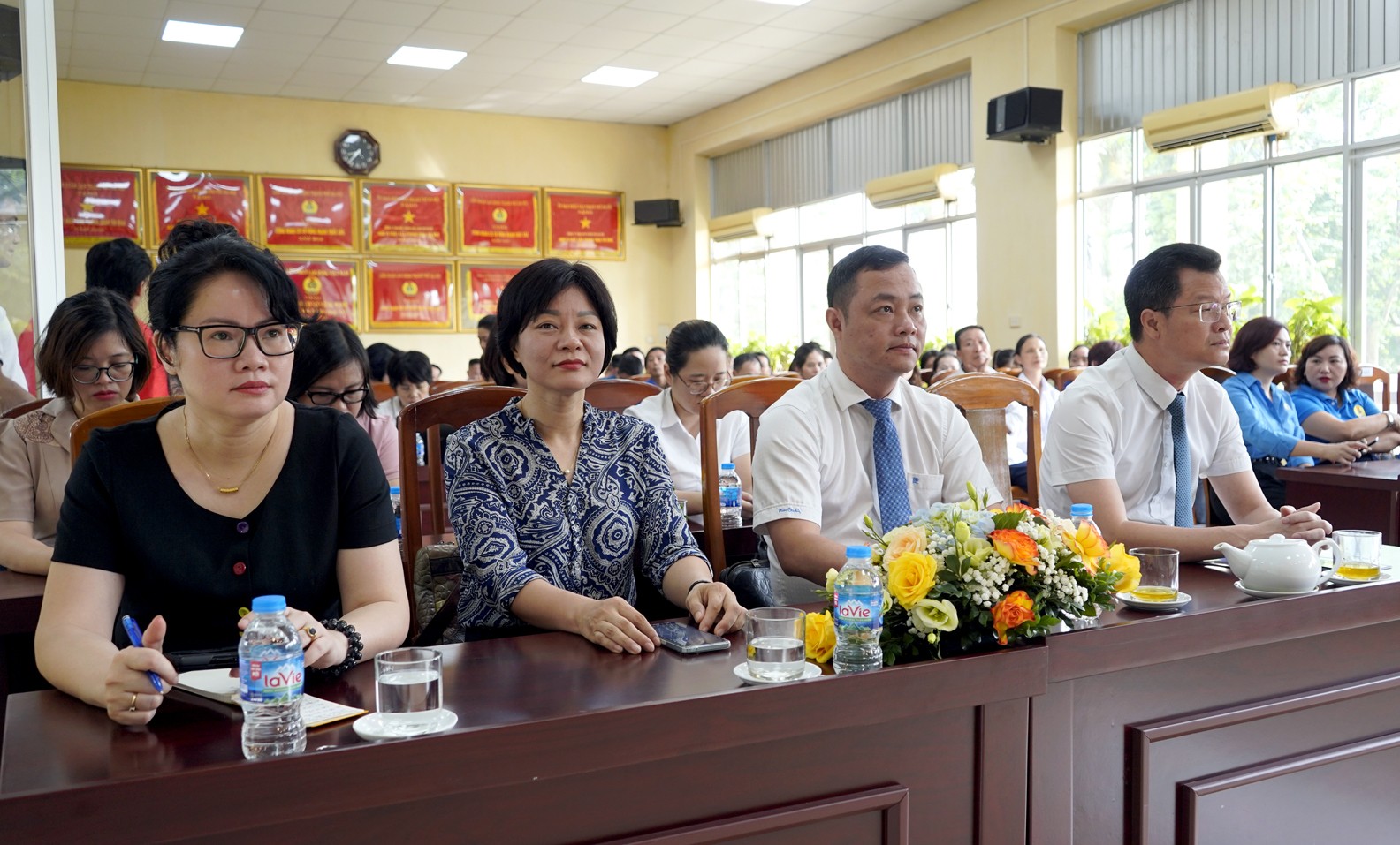 TRỰC TUYẾN: Chuyên đề "Phổ biến pháp luật về An toàn vệ sinh lao động và bảo hiểm xã hội”