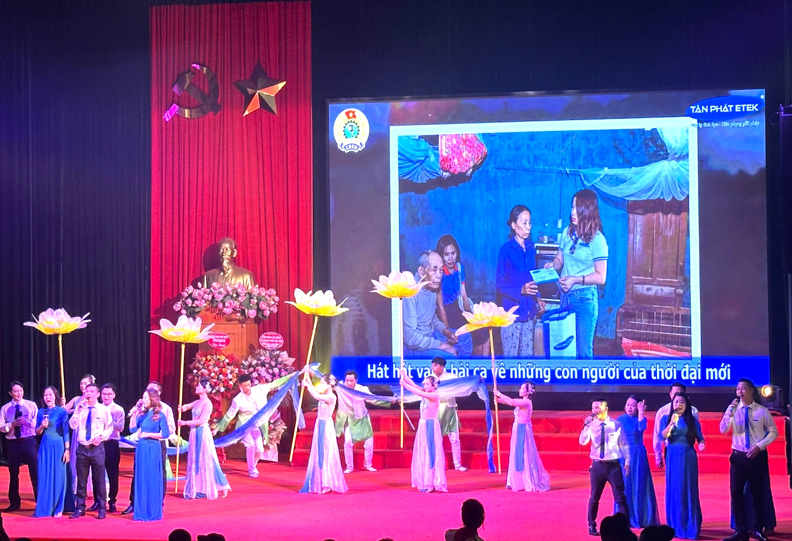 Sôi nổi Hội thi Tiếng hát Công đoàn huyện Thanh Trì năm 2024