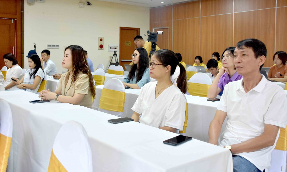 Tọa đàm trực tuyến: “Giai cấp Công nhân - Tổ chức Công đoàn Thủ đô: Tự hào quá khứ, xây dựng tương lai”