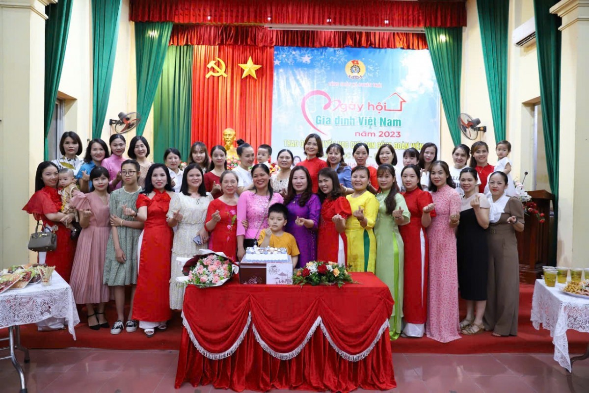 Nét đẹp từ phong trào thi đua “Giỏi việc nước, đảm việc nhà”