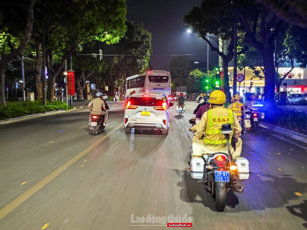 Xử lý nghiêm các hành vi vi phạm dẫn đến tai nạn và ùn tắc giao thông