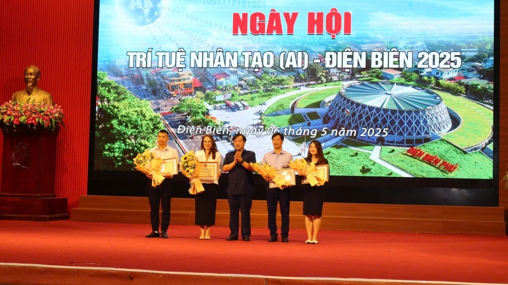 “Ngày hội AI” tại Điện Biên: Khơi dậy đam mê công nghệ và sáng tạo trong thế hệ trẻ