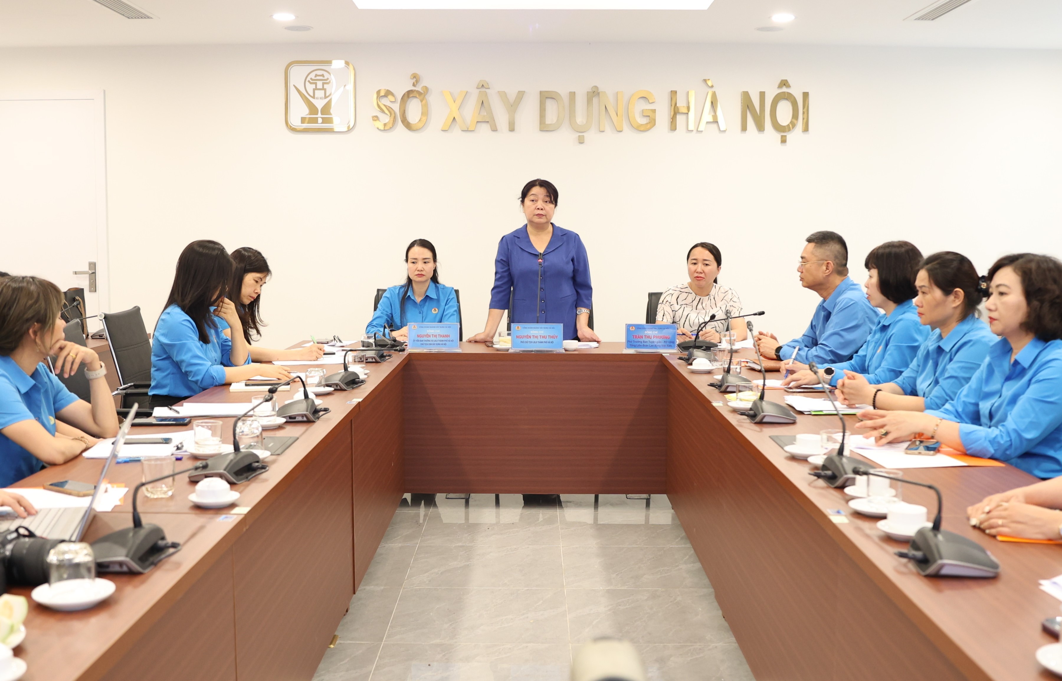 Chuẩn bị tốt các nội dung đối thoại điểm bảo vệ quyền lợi cho lao động nữ