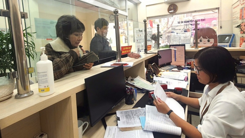 Bỏ “biên chế suốt đời” để nâng cao chất lượng nhân sự khu vực công