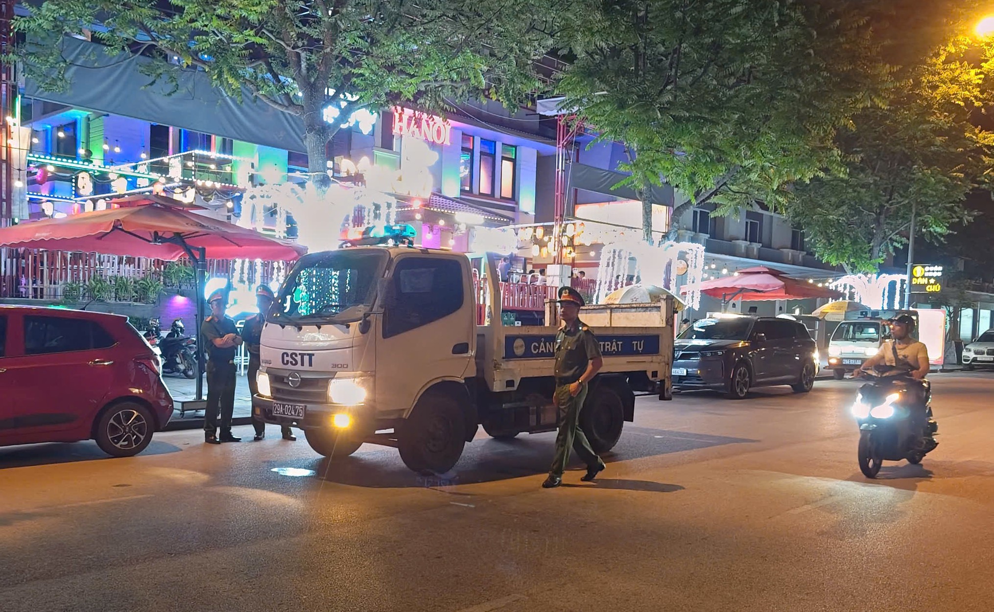 Công an phường Dương Nội vào cuộc sau phản ánh của Báo Lao động Thủ đô