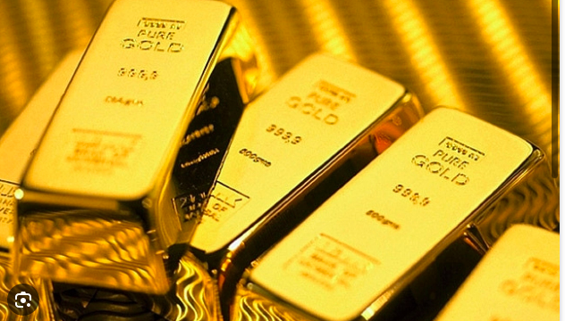 Giá vàng thế giới giảm mạnh trong khi giá USD tăng "phi mã"