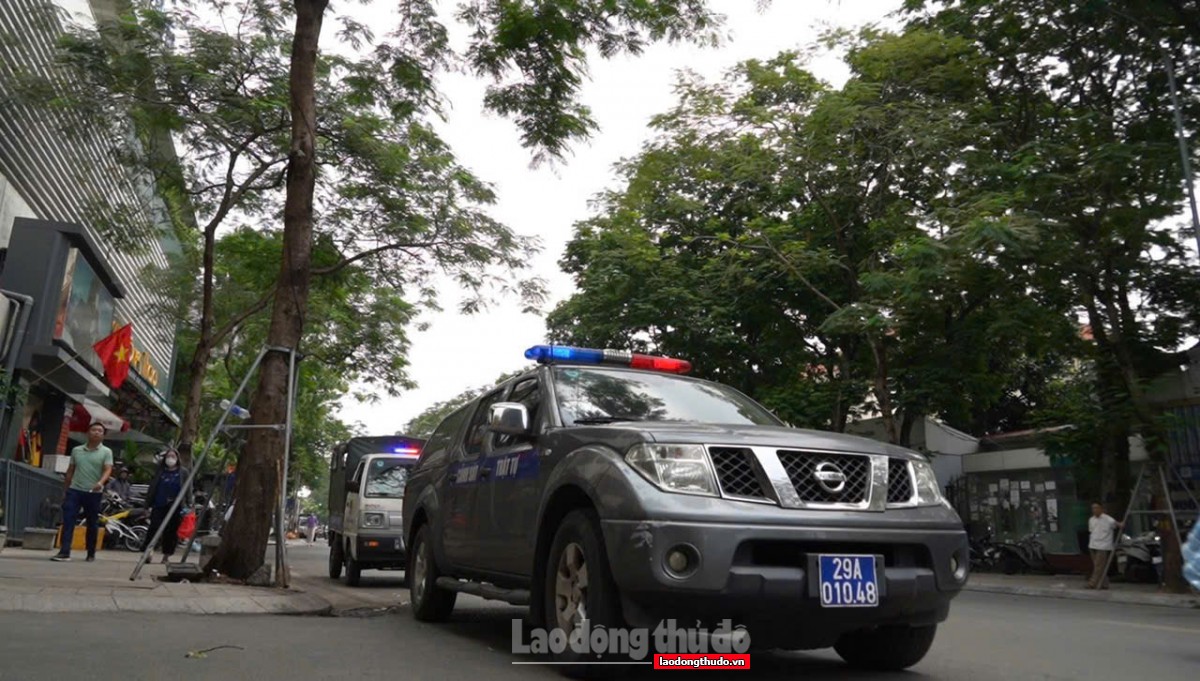 Nỗ lực &quot;siết chặt&quot; kỷ cương đô thị xung quanh bệnh viện
