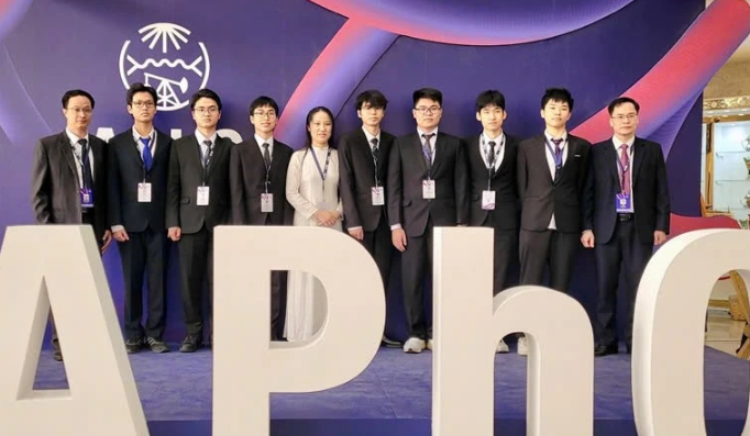 Việt Nam giành 3 Huy chương Vàng tại Olympic Vật lý Châu Á 2025: Thành tích bứt phá ấn tượng
