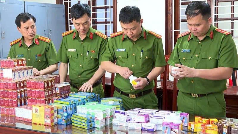 Mở đợt cao điểm chống buôn lậu thuốc, hàng giả trong lĩnh vực y tế