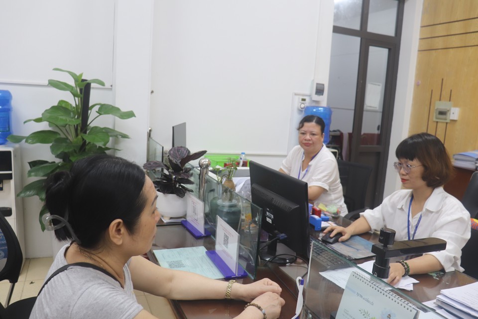 Cách tính lương hưu và trợ cấp cho người lao động nghỉ hưu trước tuổi