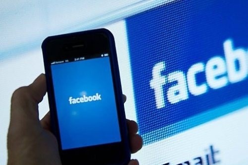 Bị lừa tiền vì nhận tin nhắn Facebook mạo danh con gái