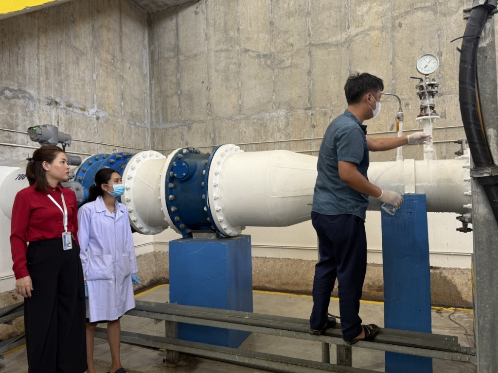 Giám sát chất lượng nước sạch tại Nhà máy nước mặt sông Đuống
